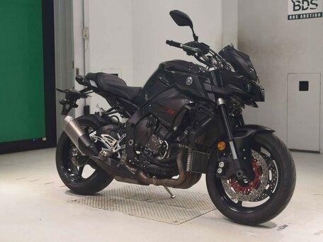 2019 Yamaha MT-10, чёрный, 1277000 рублей, вид 3