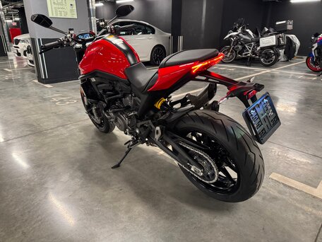 2023 Ducati Monster 937, красный, 1050000 рублей, вид 5