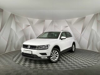2017 Volkswagen Tiguan II, белый, 1855150 рублей, вид 1