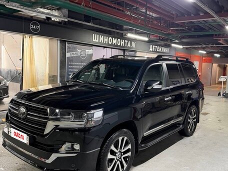 2019 Toyota Land Cruiser 200 Series Рестайлинг 2, чёрный, 9700000 рублей, вид 1