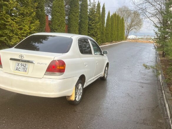 2002 Toyota Platz, белый - вид 4