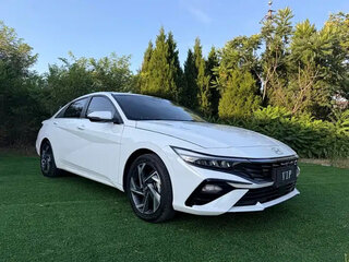 2023 Hyundai Elantra VII (CN7) Рестайлинг, белый, 1205000 рублей, вид 3