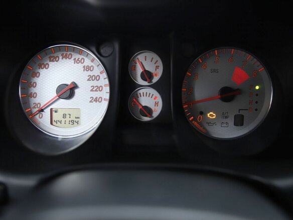 2004 Mitsubishi Outlander I, красный, 430000 рублей - вид 14