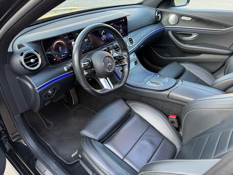 2020 Mercedes-Benz E-Класс 450 V (W213, S213, C238) Рестайлинг, чёрный, 4950000 рублей, вид 4