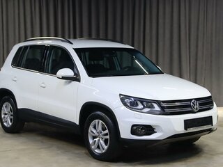 2015 Volkswagen Tiguan I Рестайлинг, белый, 1399000 рублей, вид 3