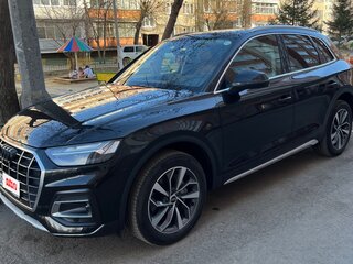 2023 Audi Q5 45 TFSI II (FY) Рестайлинг, чёрный, 5850000 рублей, вид 1