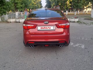 2013 Kia Rio III, красный, 725000 рублей, вид 3