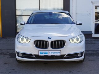 2014 BMW 5 серии Gran Turismo 535i xDrive VI (F10/F11/F07) Рестайлинг, белый, 2035000 рублей, вид 2