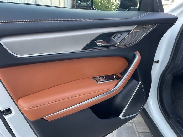 2024 Jaguar F-Pace I Рестайлинг, белый, 4000000 рублей - вид 25