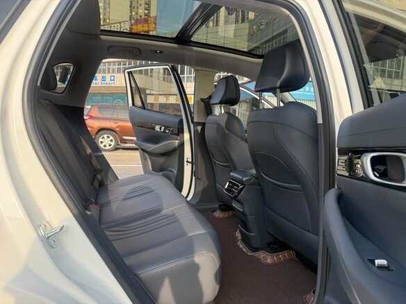 2026 Geely Galaxy E5 60.22 kWh, белый, 3450000 рублей - вид 19