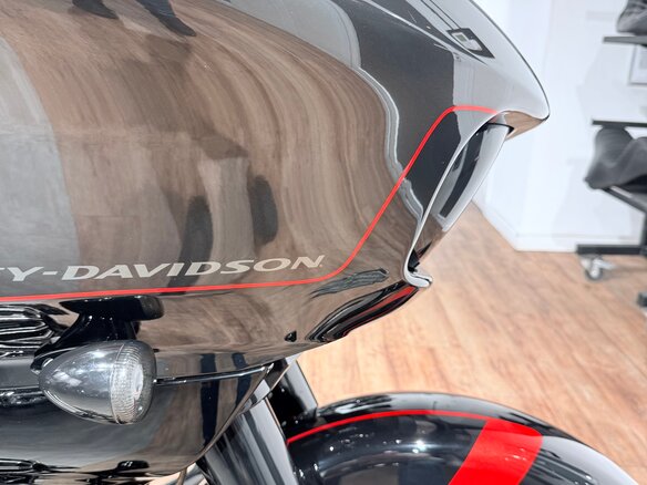 2018 Harley-Davidson CVO Road Glide, чёрный, 2499000 рублей - вид 24