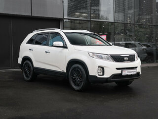 2019 Kia Sorento II Рестайлинг, белый, 2360000 рублей, вид 3