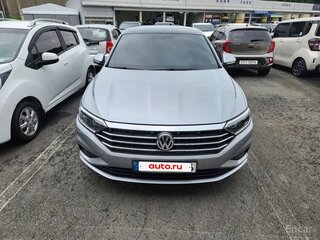 2022 Volkswagen Jetta VII Рестайлинг, серебристый, 1490750 рублей, вид 2