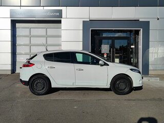 2010 Renault Megane III, белый, 509000 рублей, вид 4