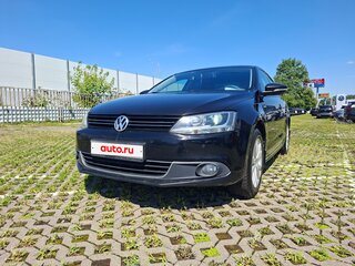2013 Volkswagen Jetta VI, чёрный, 950000 рублей, вид 1