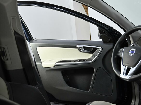 2016 Volvo XC60 I Рестайлинг, синий, 2015000 рублей - вид 10