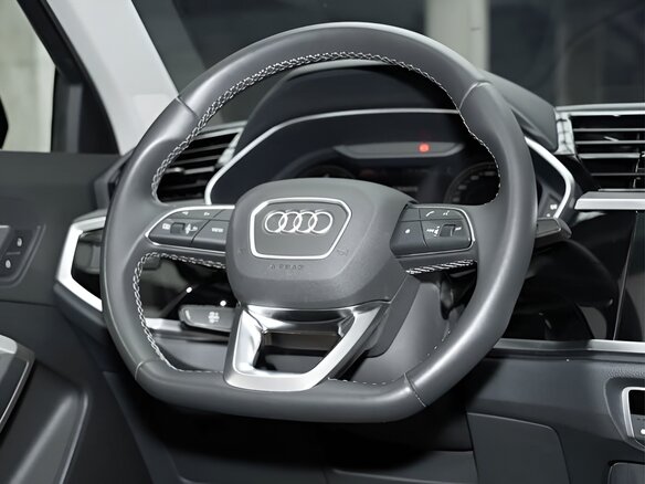 2023 Audi Q3 35 TFSI II (F3), серый, 2590000 рублей - вид 9