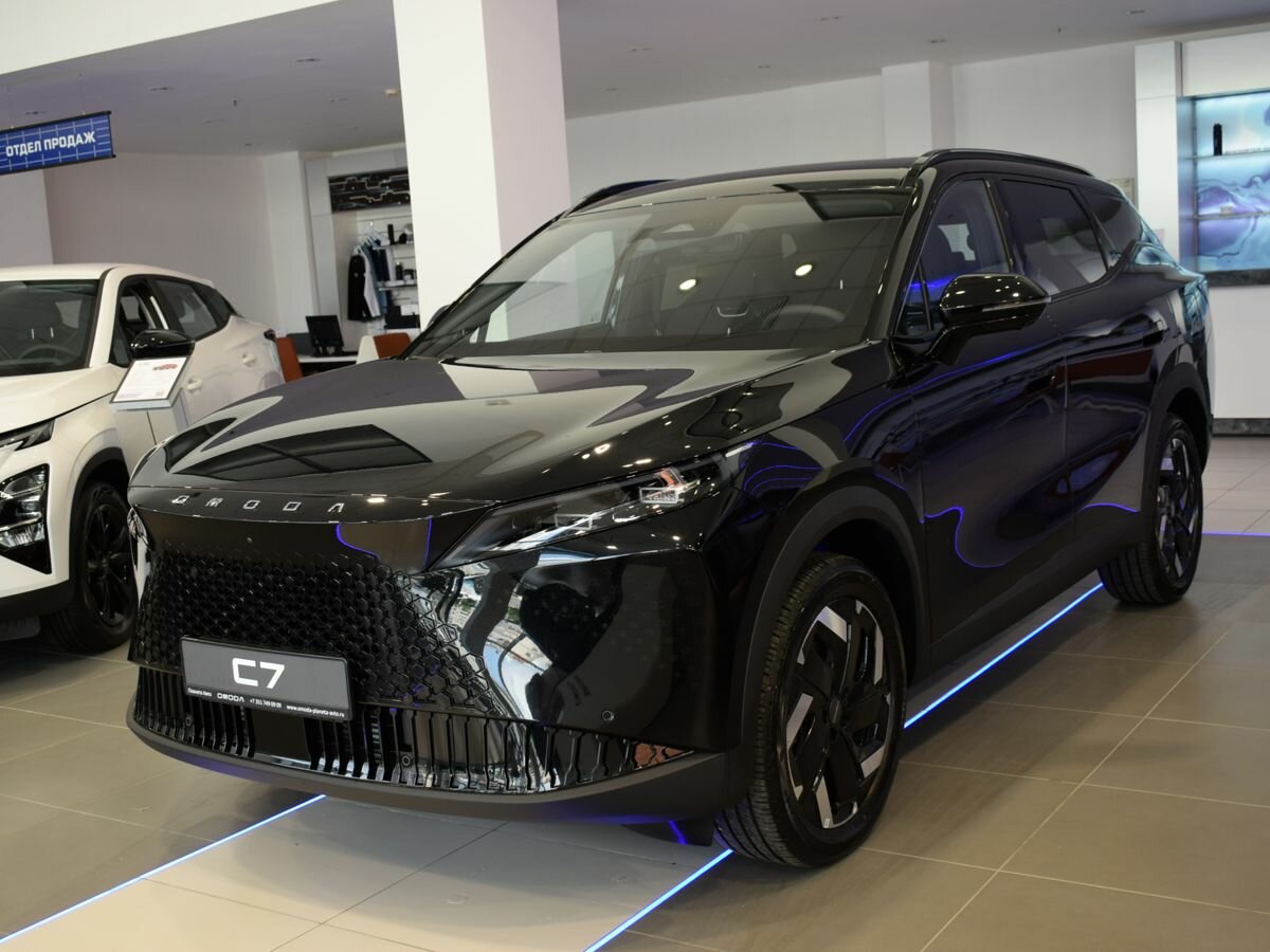 Открыть фотографии: Omoda C7