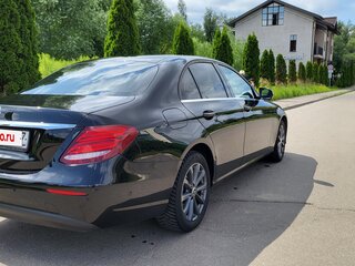 2017 Mercedes-Benz E-Класс 200 V (W213, S213, C238), чёрный, 1850000 рублей, вид 3