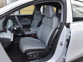 2026 Geely Galaxy E8 62 kWh, белый, 4400205 рублей, вид 4
