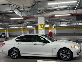 2013 BMW 5 серии 528i xDrive VI (F10/F11/F07), белый, 2090000 рублей, вид 5
