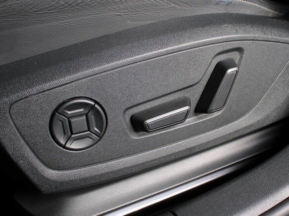 2022 Audi A3 IV (8Y), чёрный, 3500000 рублей - вид 16