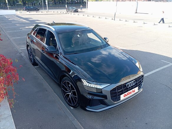 2019 Audi Q8 45 TDI I (4M), чёрный, 6700000 рублей - вид 1