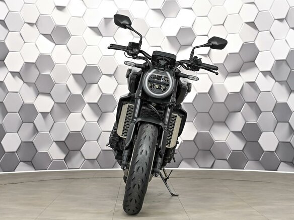 2023 Honda CB 1000R, чёрный, 1199000 рублей - вид 4
