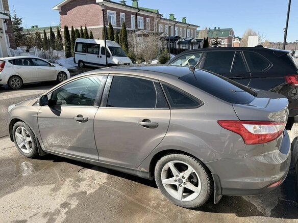 2012 Ford Focus III, серый, 650000 рублей - вид 4
