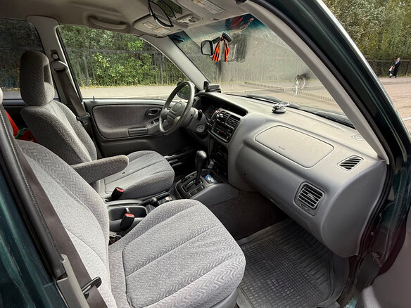 2001 Suzuki Grand Vitara I Рестайлинг, зелёный, 380000 рублей - вид 8