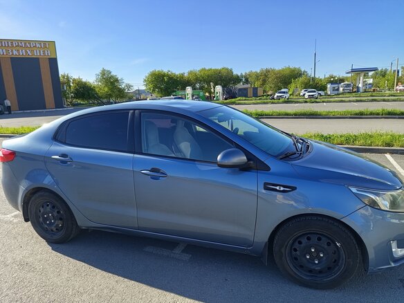 2014 Kia Rio 6-speed III, голубой, 490000 рублей - вид 1