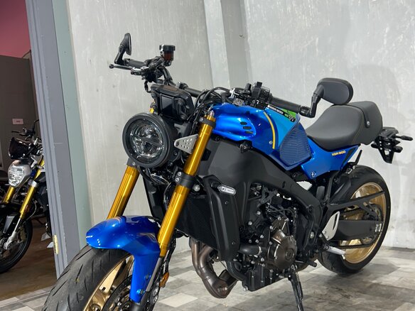 2022 Yamaha XSR900, синий, 1015000 рублей - вид 4