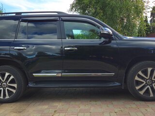 2018 Toyota Land Cruiser 200 Series Рестайлинг 2, чёрный, 7290000 рублей, вид 4