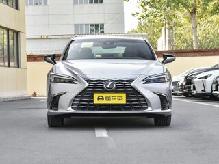 2026 Lexus ES 200 VII Рестайлинг 2, серебристый, 5715000 рублей, вид 2
