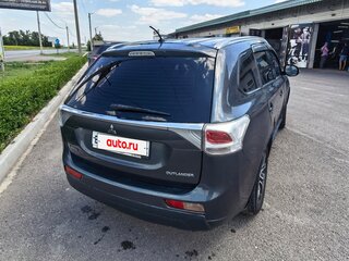 2014 Mitsubishi Outlander III, серый, 810000 рублей, вид 4