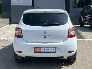 2017 Renault Sandero II, белый, 883000 рублей, вид 5