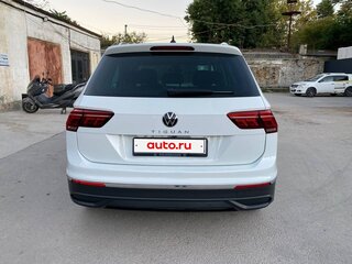 2021 Volkswagen Tiguan II Рестайлинг, белый, 2800000 рублей, вид 5