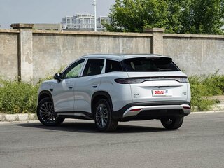 2026 BYD Song Ultra, белый, 4850000 рублей, вид 5