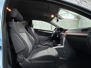 2010 Opel Astra GTC H Рестайлинг, голубой, 510000 рублей, вид 5
