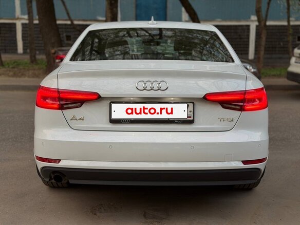 2017 Audi A4 V (B9), белый, 2100000 рублей - вид 3