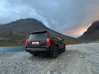 2016 Chevrolet Tahoe IV, чёрный, 3100000 рублей, вид 3