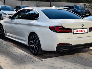 2022 BMW 5 серии 530i VII (G30/G31/G38) Рестайлинг, белый, 4099999 рублей, вид 2