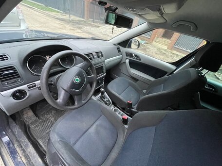 2013 Skoda Yeti I, синий, 690000 рублей, вид 4
