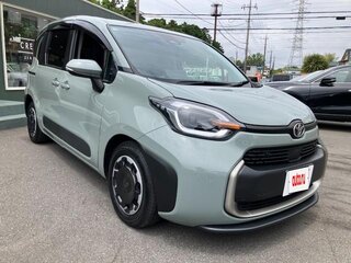 2023 Toyota Sienta III, голубой, 1210000 рублей, вид 2