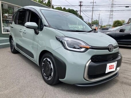 2023 Toyota Sienta III, голубой, 1210000 рублей, вид 2