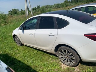 2012 Opel Astra J Рестайлинг, белый, 500000 рублей, вид 4