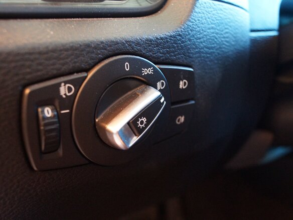 2013 BMW X1 20i I (E84) Рестайлинг, коричневый, 1330000 рублей - вид 10