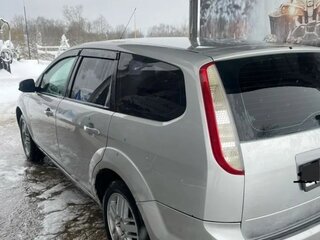 2011 Ford Focus II Рестайлинг, серебристый, 350000 рублей, вид 2