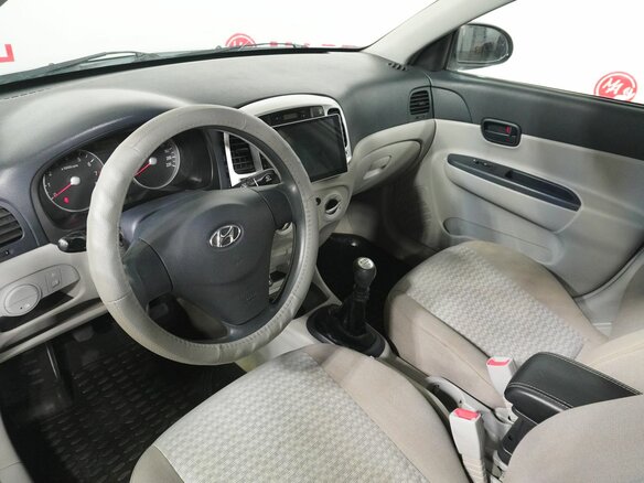 2006 Hyundai Verna II, серебристый, 345000 рублей - вид 9
