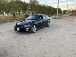 1999 Toyota Altezza, чёрный, 800000 рублей, вид 2